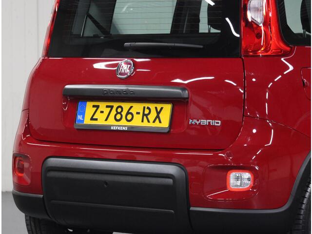 Fiat PANDA 1.0 Hybrid Urban | 1ste eigenaar | Unieke KM Stand! | Airco | Bluetooth Telefoonvoorbereiding | Isofix | Parkeersensoren | Stuurwiel Multifunctioneel | NL Auto! |
