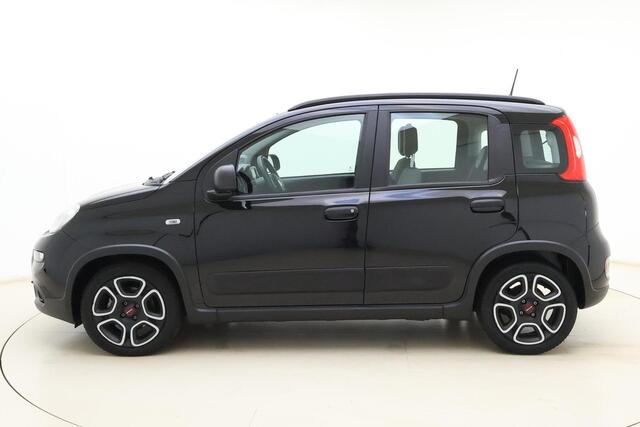 Fiat PANDA 1.0 Hybrid City Life 69 PK | Airco | Dakrails | Weinig kilometers | Hoge instap | Zuinige motor | Electrische ramen | 5 Zitplaatsen