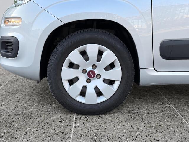 Fiat PANDA Edizione Cool 0.9 TwinAir 80pk | HOGE INSTAP | TREKHAAK | LAGE KM-STAND! | AIRCO | ISOFIX | CD-SPELER |