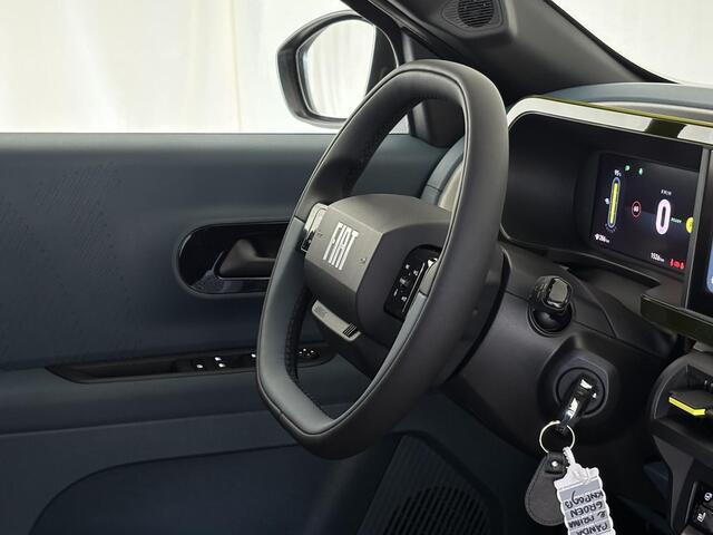 Fiat PANDA Grande La Prima 11 kW 44 kWh | Apple/Android | Pack-Winter | Parkeer Camera
