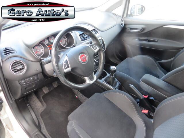 Fiat PUNTO Evo 0.9 TwinAir Lounge 5 deurs ,airco ecc,lmv,cruise control