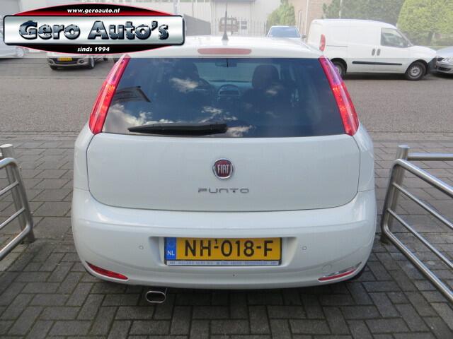 Fiat PUNTO Evo 0.9 TwinAir Lounge 5 deurs ,airco ecc,lmv,cruise control