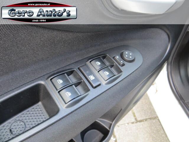 Fiat PUNTO Evo 0.9 TwinAir Lounge 5 deurs ,airco ecc,lmv,cruise control