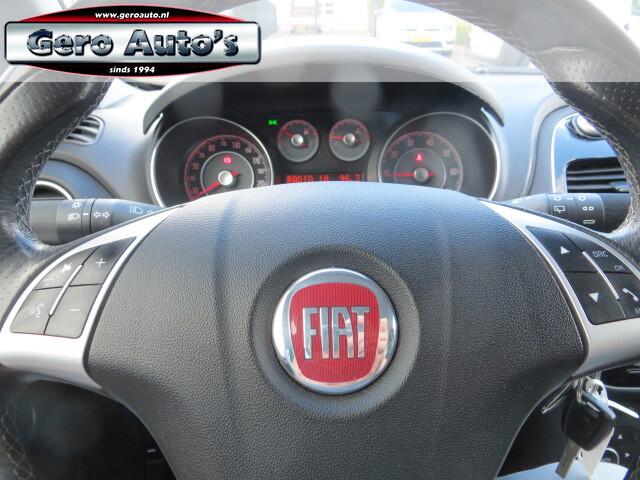 Fiat PUNTO Evo 0.9 TwinAir Lounge 5 deurs ,airco ecc,lmv,cruise control