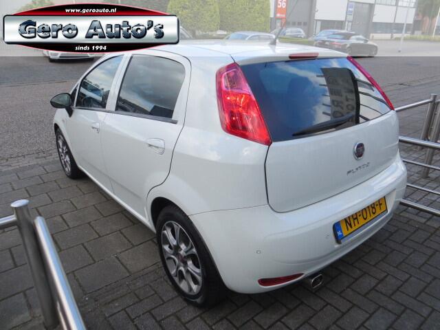 Fiat PUNTO Evo 0.9 TwinAir Lounge 5 deurs ,airco ecc,lmv,cruise control