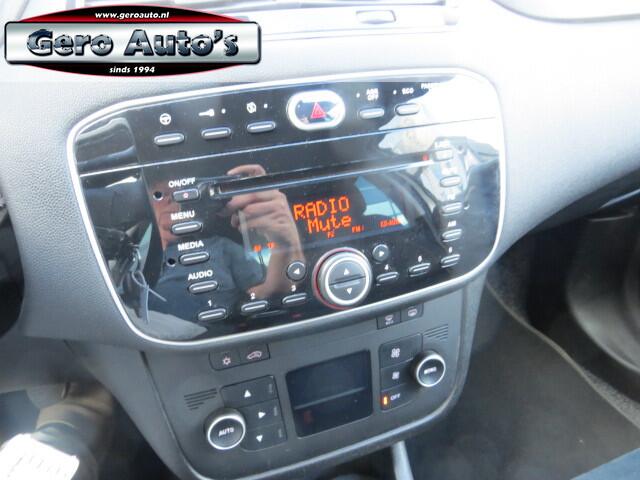 Fiat PUNTO Evo 0.9 TwinAir Lounge 5 deurs ,airco ecc,lmv,cruise control