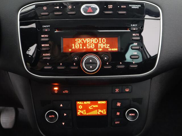 Fiat PUNTO Evo 0.9 TwinAir Lounge | Airco | Trekhaak | Parkeersensoren | Cruise control |