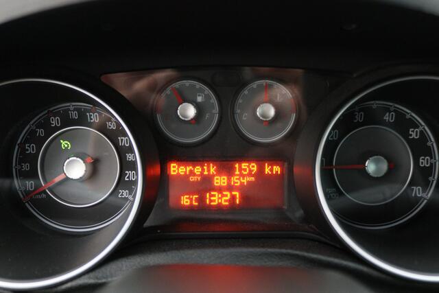 Fiat PUNTO Evo 0.9 TwinAir Sempre Navigatie, Climate, Cruise, Bluetooth, PDC