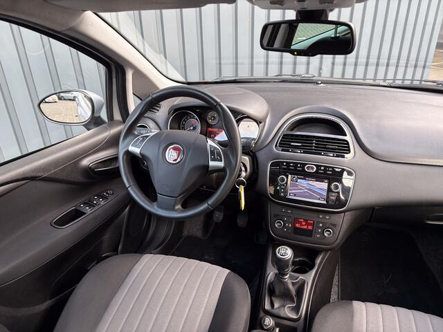 Fiat PUNTO Evo 0.9 TwinAir Sempre | Parkeersensoren | Cruisecontrol | Bluetooth Prijs Rijklaar!!