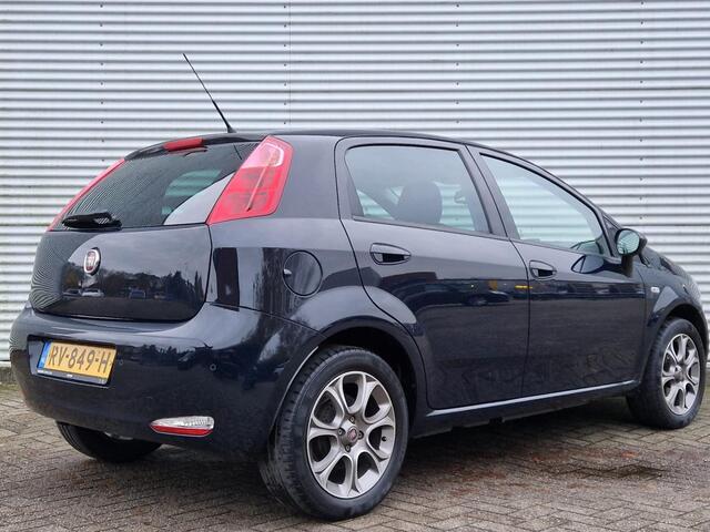 Fiat PUNTO Evo 5-deurs Sempre 0.9 TwinAir 100pk H6 | NAVI | CLIMA | CRUISE CONTROL | PDC | LM-VELGEN |