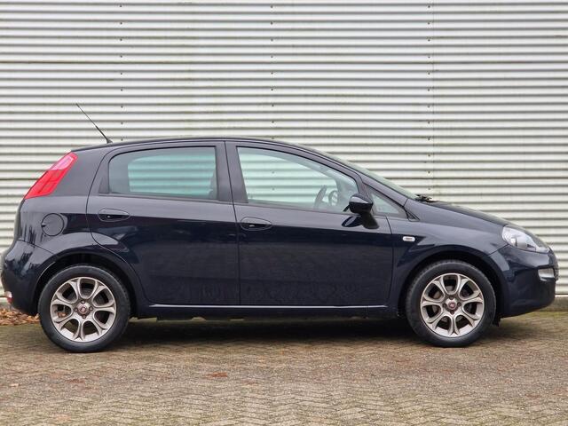Fiat PUNTO Evo 5-deurs Sempre 0.9 TwinAir 100pk H6 | NAVI | CLIMA | CRUISE CONTROL | PDC | LM-VELGEN |