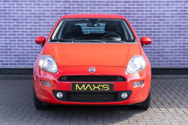 Fiat PUNTO Evo 0.9 TwinAir Sempre | Navigatie | Climate control | Cruise control | 16 inch lichtmetalen velgen | Middenarmsteun | 6 versnellingsbak | Stuurbekrachtiging | Bluetooth telefoonverbinding |