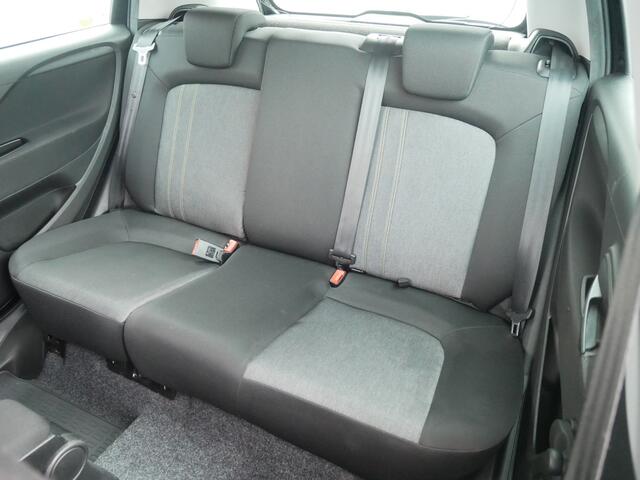 Fiat PUNTO Evo 1.2 Young, Airco, Trekhaak