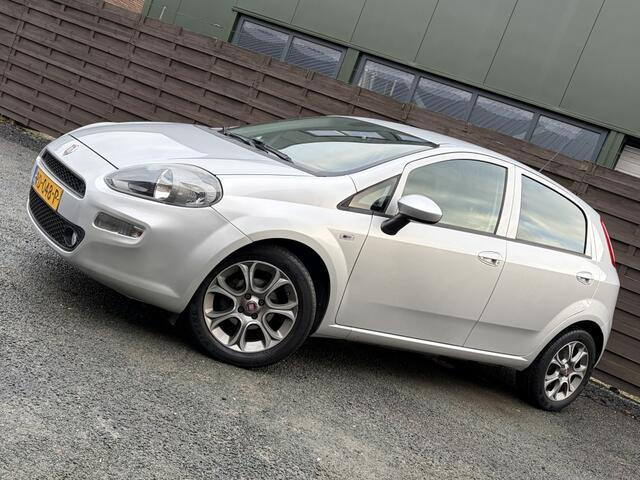 Fiat PUNTO 0.9 TwinAir Sempre / Navi / Clima / PDC / Trekhaak / NAP