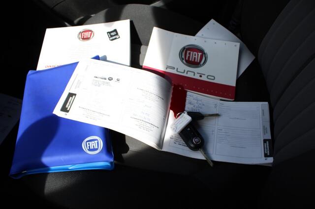 Fiat PUNTO 0.9 TwinAir 101pk Sempre 5-drs ECC/Cruise/Navi/PDC