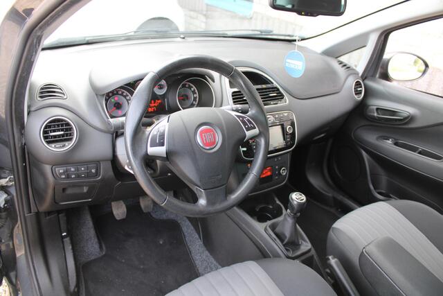Fiat PUNTO Evo 0.9 TwinAir Sempre Clima Navi Trekhaak