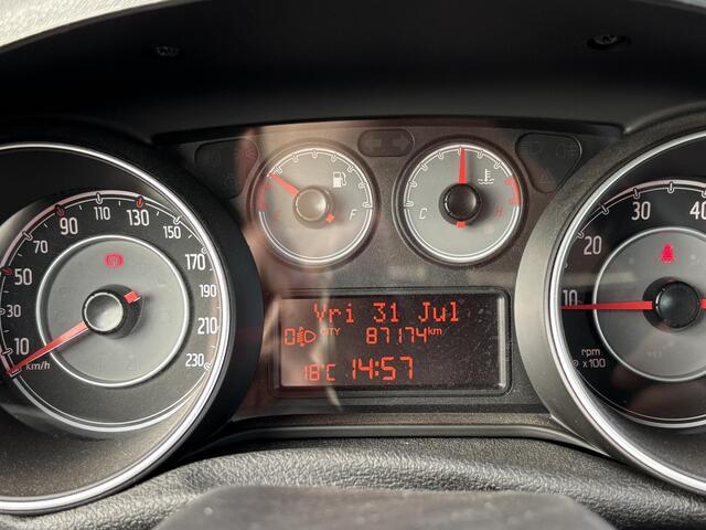 Fiat PUNTO Evo 0.9 TwinAir Sempre | Airco | Dealer-Onderhouden | Bluetooth