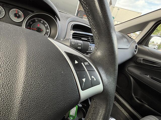 Fiat PUNTO Evo 0.9 TwinAir Sempre | Airco | Dealer-Onderhouden | Bluetooth