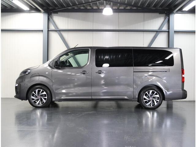 Fiat SCUDO Combi E-Scudo L3H1 75kWh 136PK | AUTOMAAT | UNIEK! | AppleCarPlay/AndroidAuto | 7 Persoons | Camera | Glazendak | PDC | Cruise Control | Volledig LEER | Automatische deuren | Isofix | Privacy Glass |