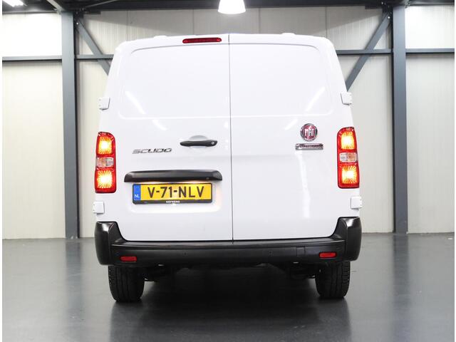 Fiat SCUDO 2.0 180PK MultiJet L2H1 | AUTOMAAT | AppleCarPlay/AndroidAuto | Armsteun | Camera | 3 Zits | Houtenlaadvloer | Navigatie | Cruise Control | Parkeersensoren |