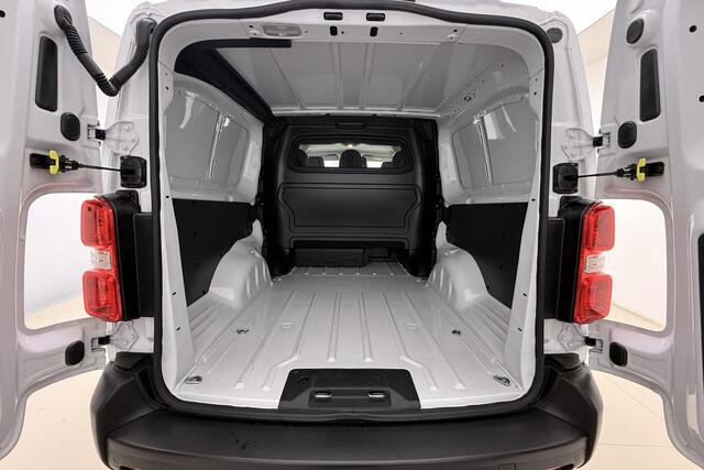 Fiat SCUDO 2.0 MultiJet L3H1 DC Business Pro | Dubbele cabine | 6-Zits | Airco | Apple Carplay/Android Auto | Cruise control | DAB | Parkeersensoren | Zijschuifdeur