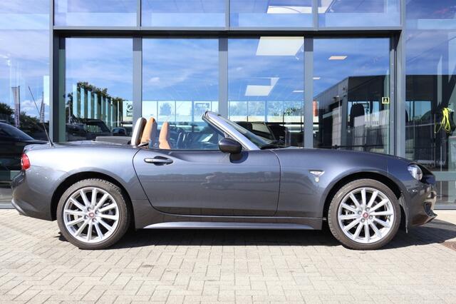 Fiat SPIDER 1.4 M-AIR T LUSSO, Camera, Navigatie PDC stoelverwarming Nederlands Auto (NAP)