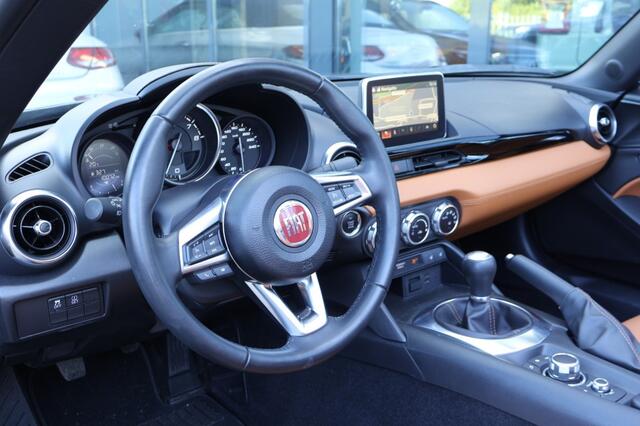 Fiat SPIDER 1.4 M-AIR T LUSSO, Camera, Navigatie PDC stoelverwarming Nederlands Auto (NAP)