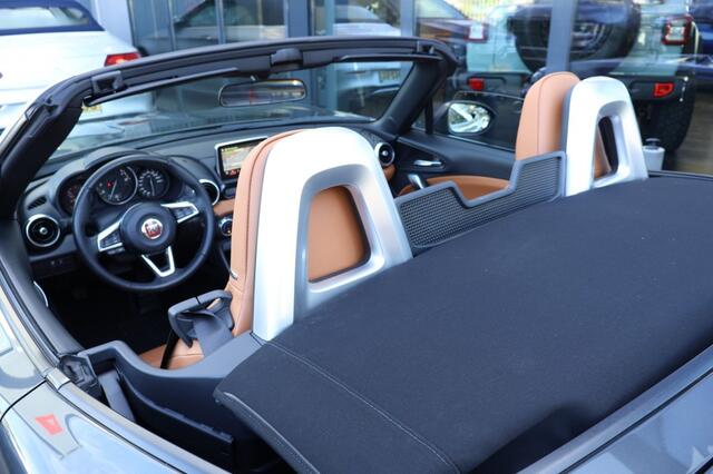 Fiat SPIDER 1.4 M-AIR T LUSSO, Camera, Navigatie PDC stoelverwarming Nederlands Auto (NAP)
