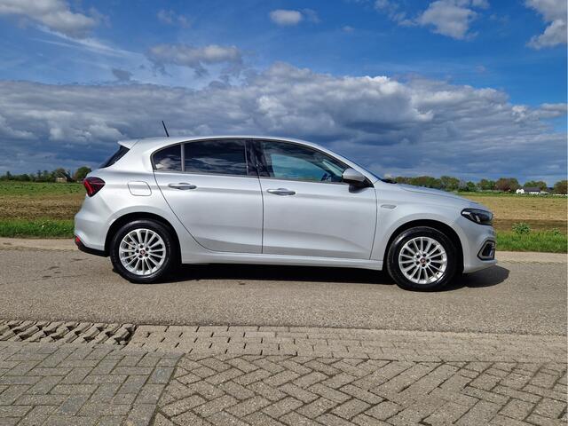 Fiat TIPO 1.0 Life - 100 Pk - Euro 6 - Navi - ParkeerCamera - AppleCarplay AndroidAuto
