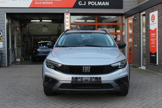 Fiat TIPO Cross 1.0 Cross Airco-Cruise-Camera-Apple Carplay 12 Maanden Bovag Garantie.