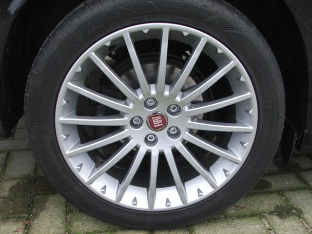 Fiat TIPO 1.4 16V Lounge Hatchback Navigatie