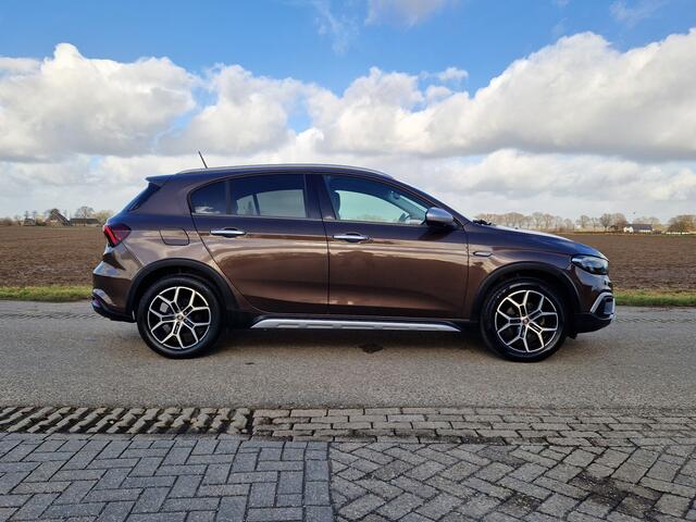 Fiat TIPO Cross 1.0 Life - 100 Pk - Euro 6 - Navi - ParkeerCamera - Cruise Control