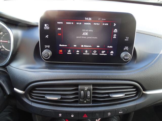 Fiat TIPO 1.6 MJ 16V BNS LUSSO-Automaat-Leer-Trkh-Navi-Blth-Media app