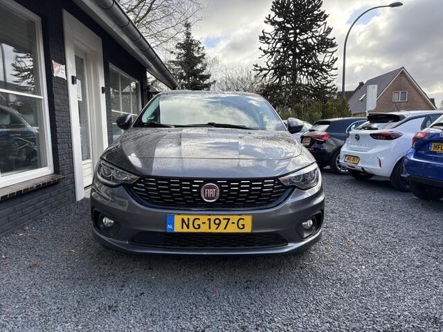 Fiat TIPO 1.6 COMPACT | ZEER ZUINIG | NAVI | LEDER | CAMERA