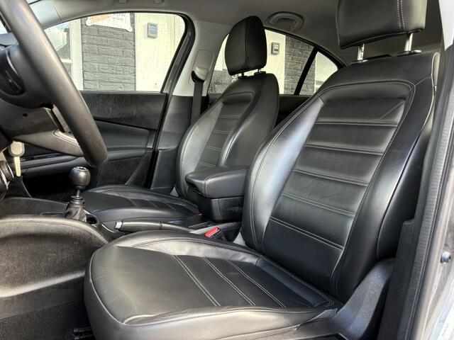 Fiat TIPO 1.6 COMPACT | ZEER ZUINIG | NAVI | LEDER | CAMERA