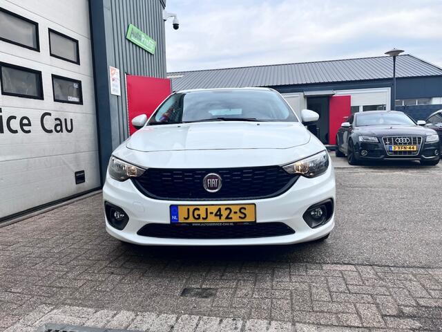 Fiat TIPO 1.4 Lounge Navi|Clima|PDC|Cruise