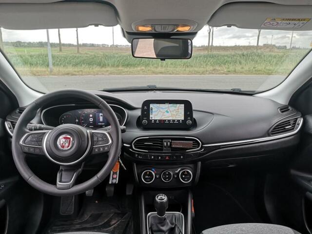 Fiat TIPO Cross Stationwagon 1.0 | Incl. Trekhaak | Camera | Navi | Carplay