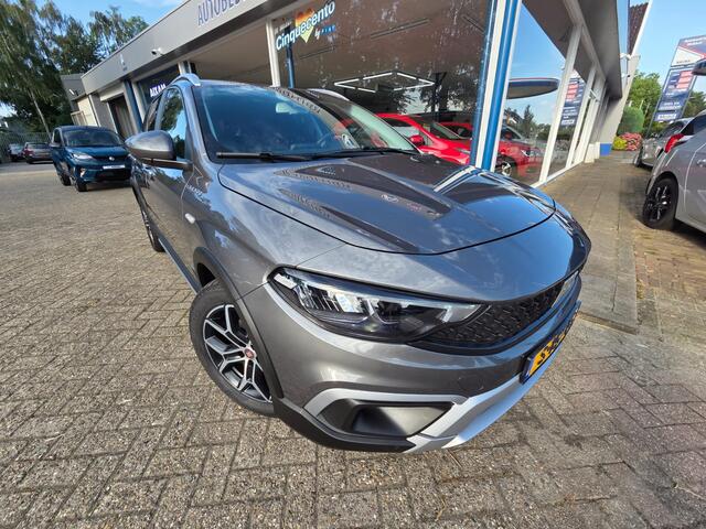 Fiat TIPO Stationwagon Cross 1.5 Hybrid