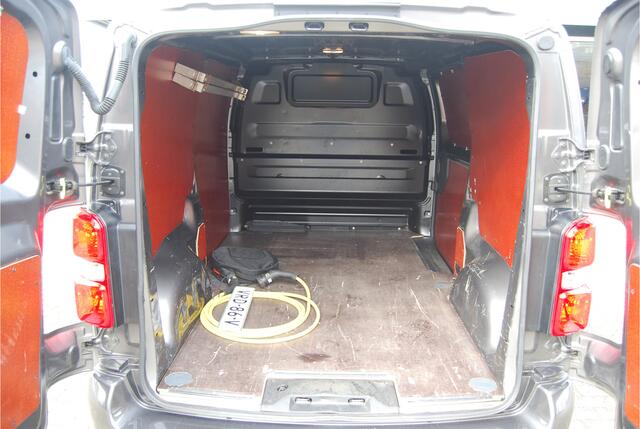 Fiat e-Scudo L2H1 SX 75 kWh | TREKHAAK | CRUISE | 3-ZITTER | CAMERA | APPLE/ANDRIOD