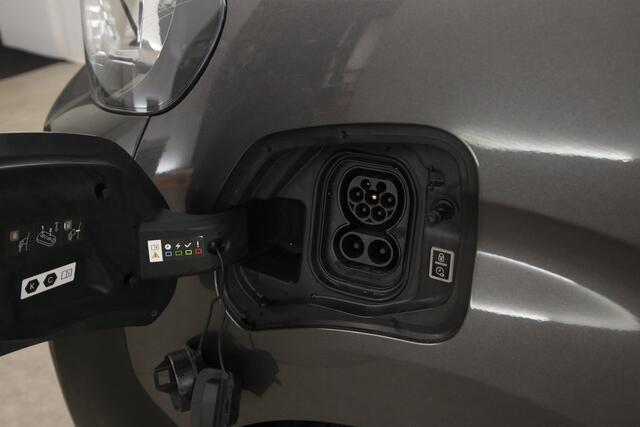 Fiat e-Scudo Peugeot E-Expert 75 kWh L2H1 | Snelladen | SOH 89% | Airco | Cruise | Carplay | Parkeersens.
