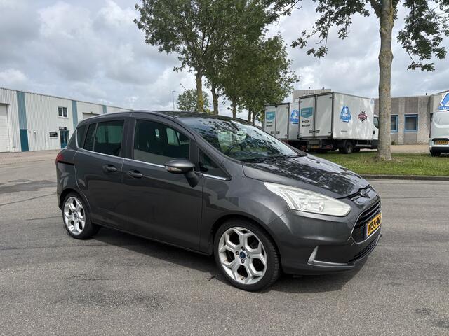 Ford B-MAX 1.0i EcoBoost Titanium 101 PK. Zuinige en als nieuw rijdende auto !!!
