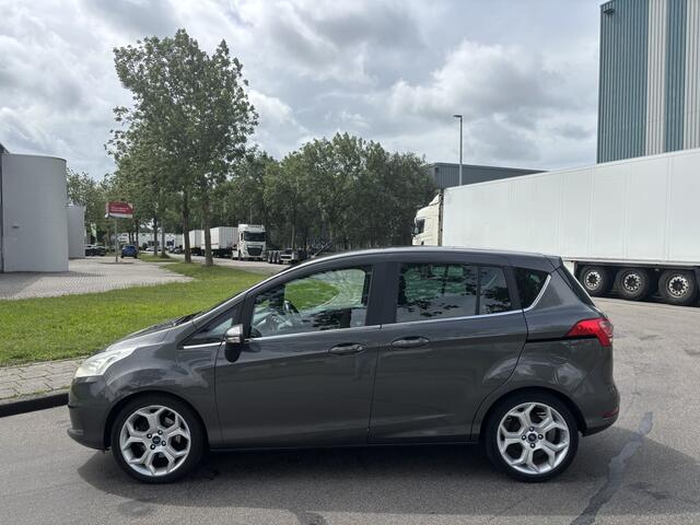 Ford B-MAX 1.0i EcoBoost Titanium 101 PK. Zuinige en als nieuw rijdende auto !!!