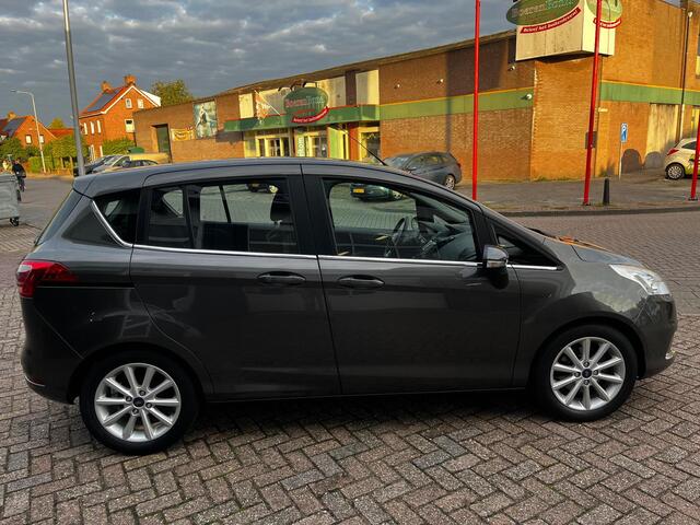 Ford B-MAX B-max Titanium | Nw Distriem | RIJKLAAR |