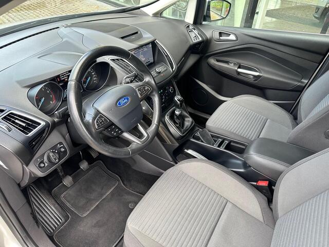 Ford C-MAX 1.0 Titanium