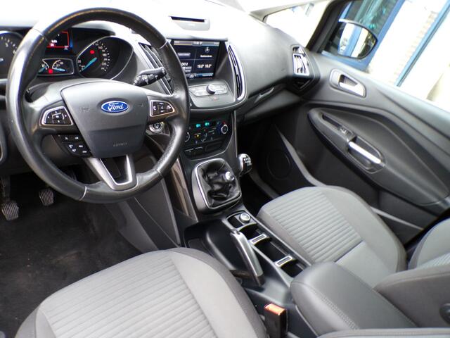 Ford C-MAX 1.0 Trend, Navigatie / Climate control / Cruise control / Parkeersensoren / 17' LMV