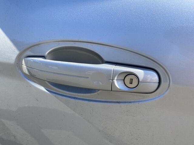 Ford C-MAX Titanium 125pk | Pano | Trekhaak | Keyless Entry/start |