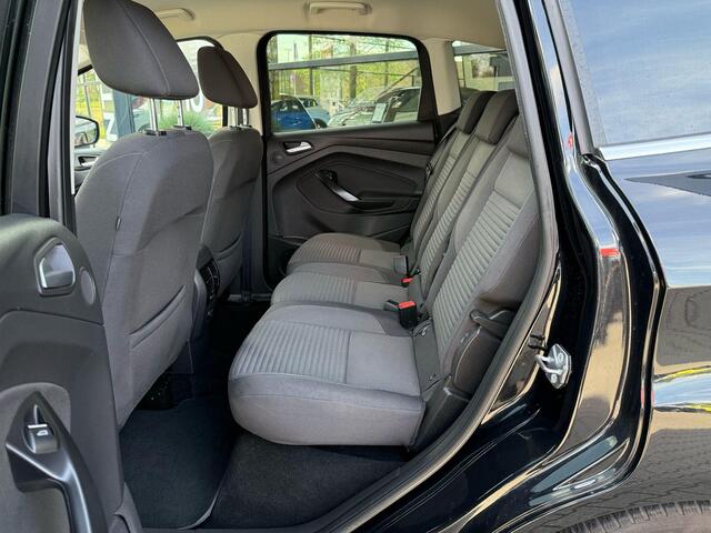 Ford C-MAX 1.0 Titanium *Navi & Cruise*