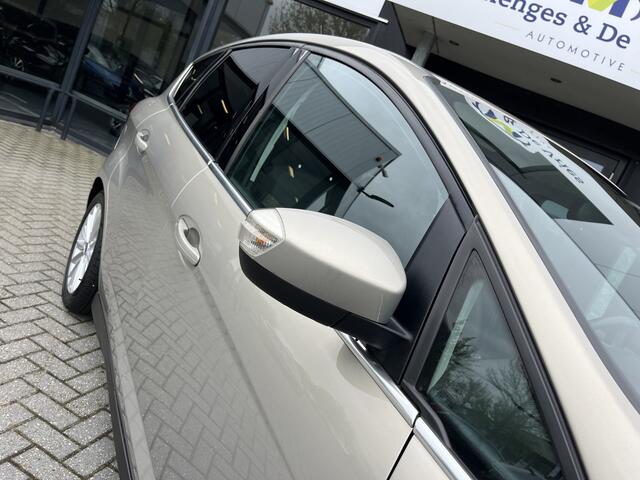 Ford C-MAX 1.0 Titanium Airco ECC | Cruise Control | Parkeersensoren | Trekhaak | NAP | Isofix | Navigatie