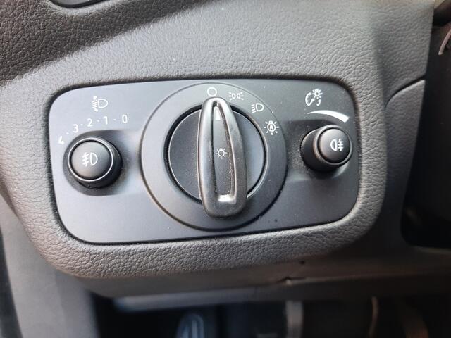 Ford C-MAX 1.0 125pk Navigatie Bluetooth Cruise-control Stuur- en Stoelverw
