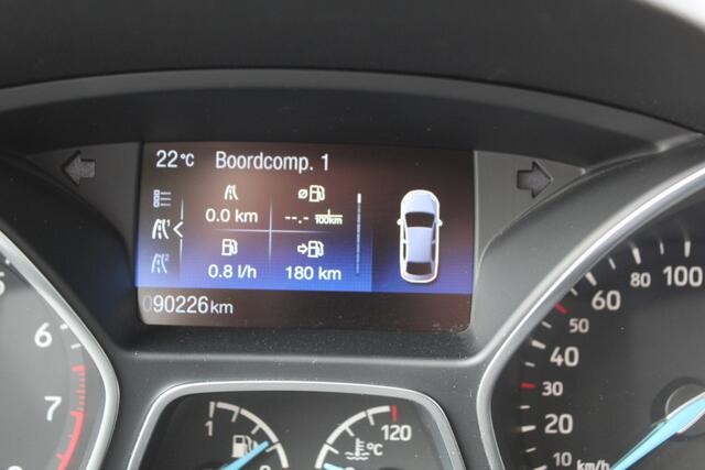 Ford C-MAX 1.0 Titanium , 125pk Climate control , Camera , Trekhaak afneembaar , Cruise Navigatie , Bluetooth , Park. Assist , LED dag rijverlichting